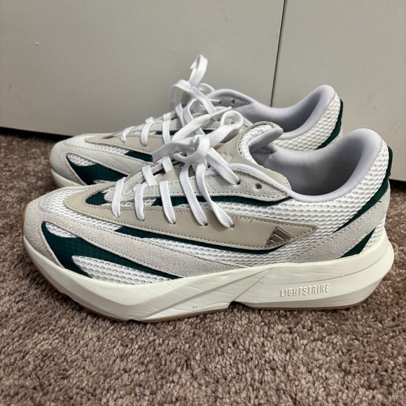 Adidas lightstrike - Picture 1 of 3